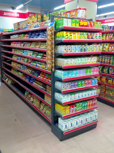 新興精品生活超市 貨架上的創(chuàng)新與消費體驗升級